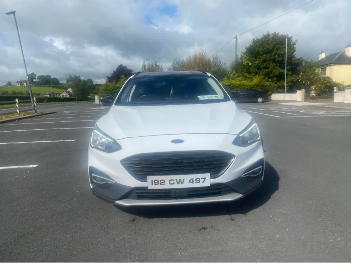 Ford Focus ACTIVE 1.5 TDCI 120PS M6 5W 4DR - Image 3