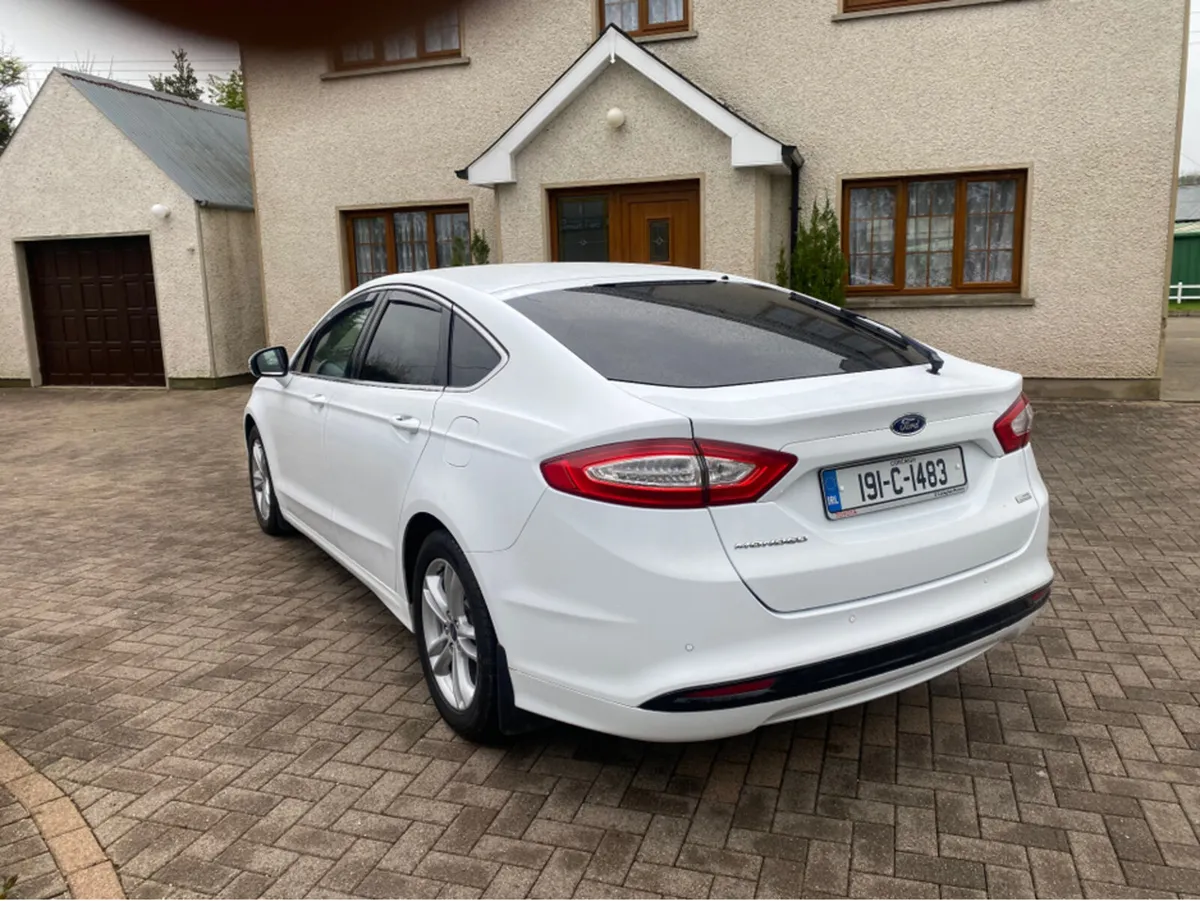 Ford Mondeo TITANIUM 1.5 120PS 6SPEED 4DR - Image 2
