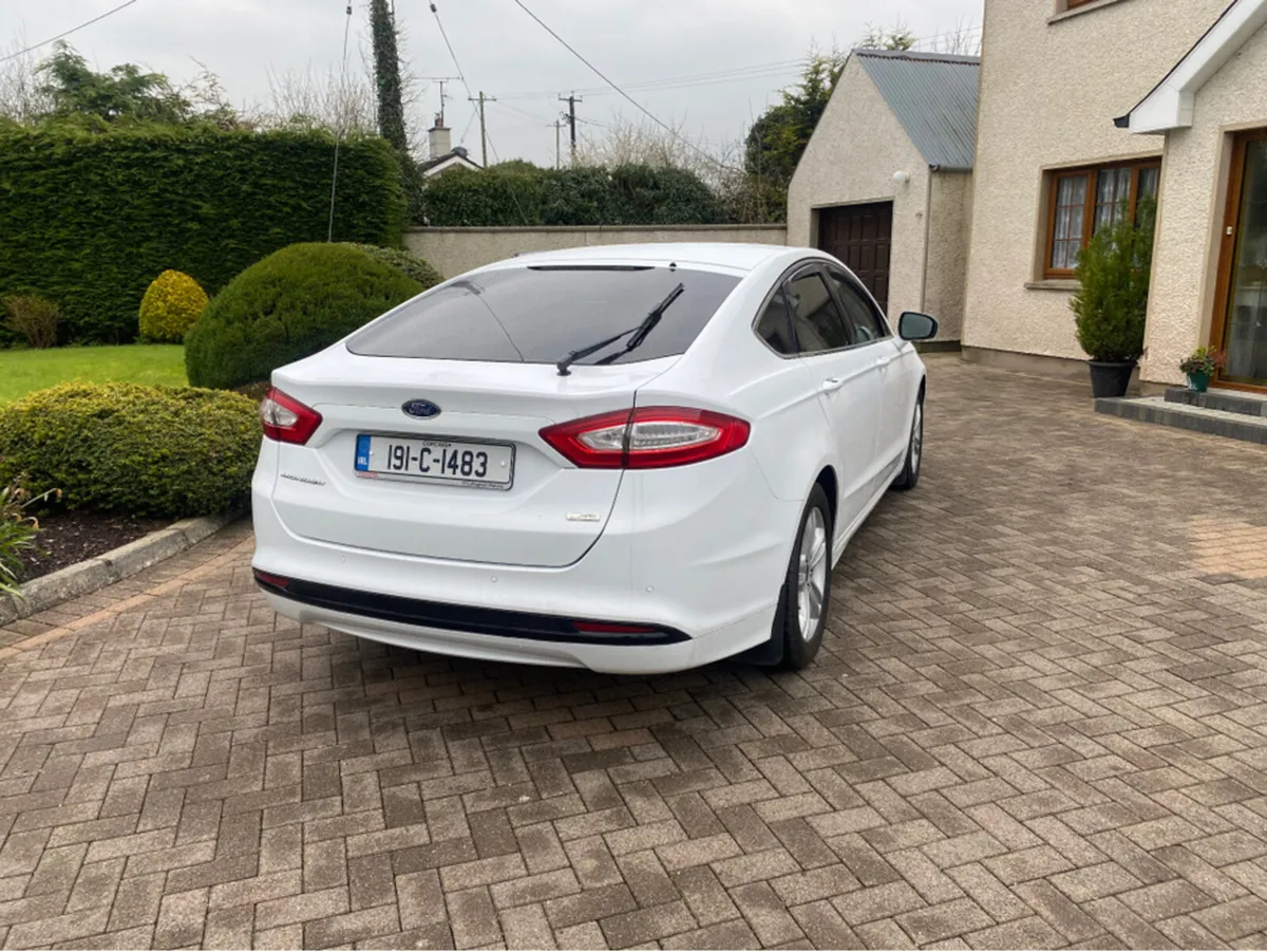 Ford Mondeo TITANIUM 1.5 120PS 6SPEED 4DR - Image 3
