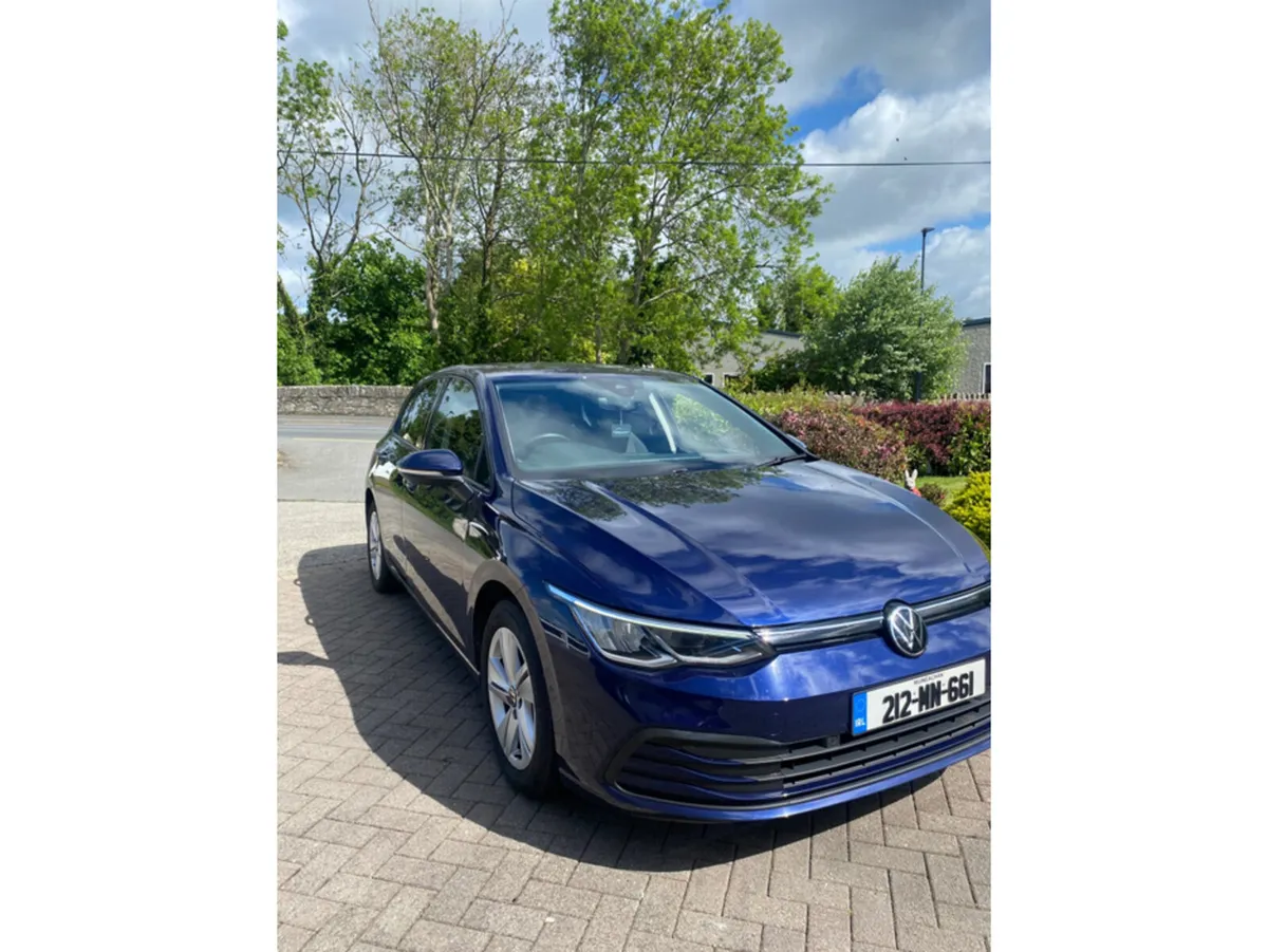 Volkswagen Golf 1.5 TSI LIFE 150PS 5DR - Image 4
