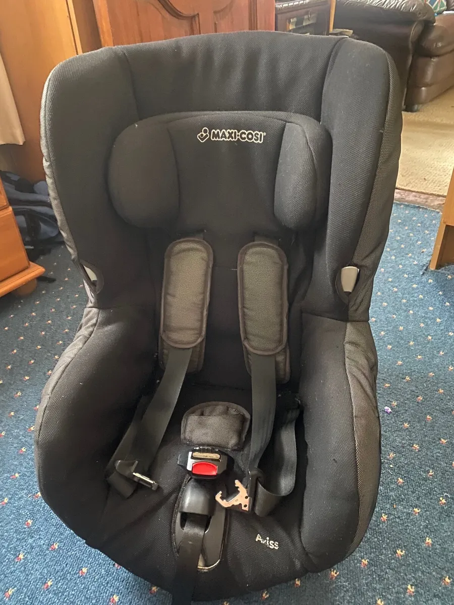 Child’s car seat - Image 1