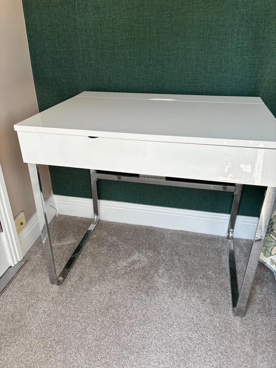 Home Office Table for Sale – Excellent Condition! - Image 2