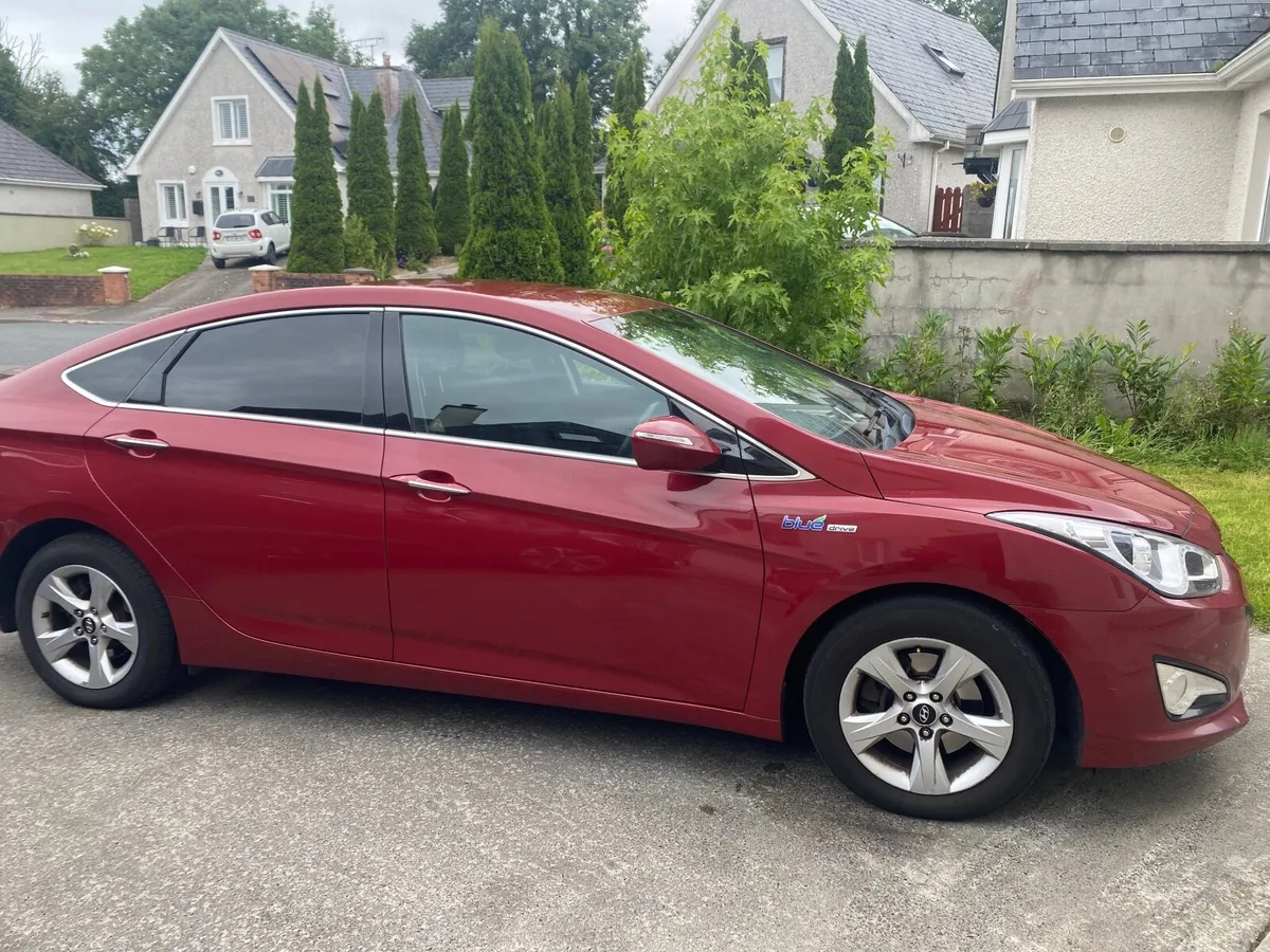 Hyundai i40 2012 - Image 2