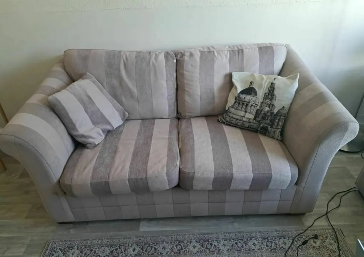 3 + 2 seater couches - Image 2