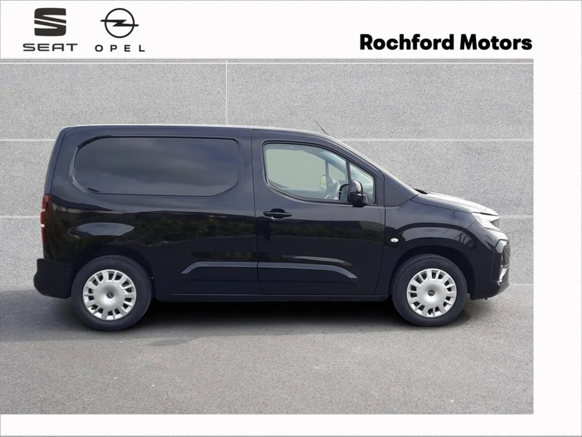 Opel Combo *Pre-reg, SAVE!!*  SPORTIVE L1H1-1.5 10 - Image 3