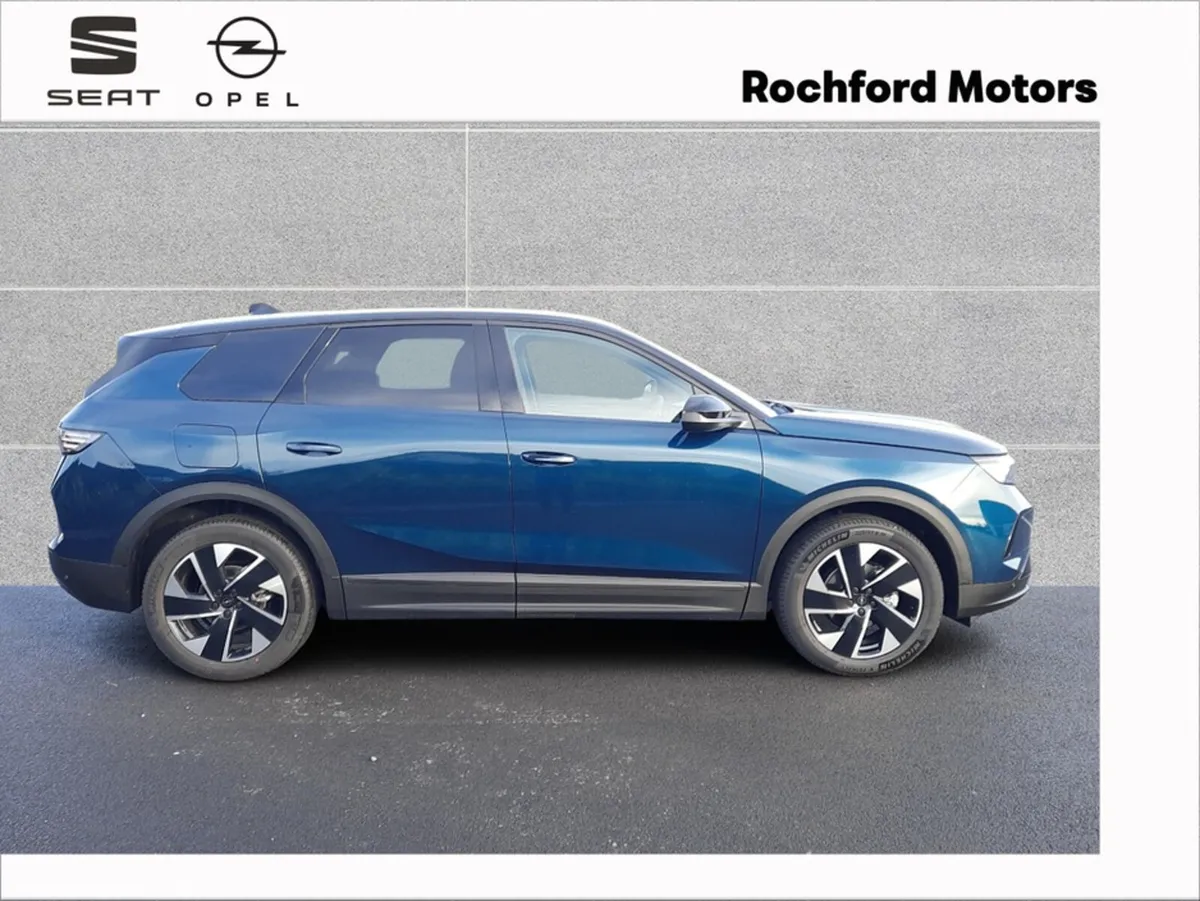 Opel Grandland New model GS 1.2 MHEV Hybrid 136HP - Image 3