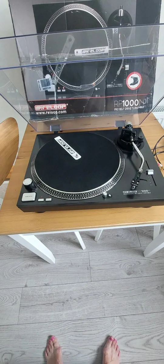 Turntable - Image 3