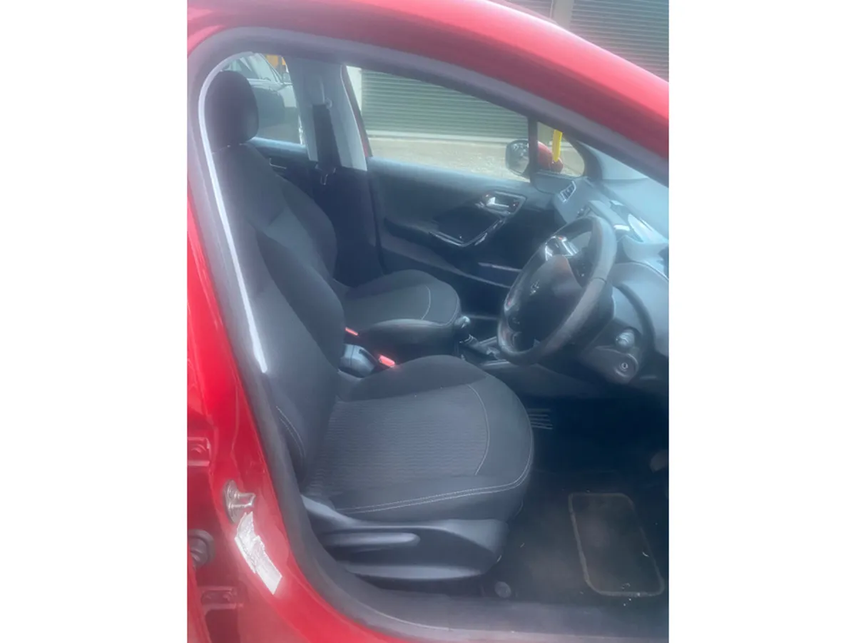 Peugeot 208 ACTIVE 1.2 68 6.2 4DR - Image 4