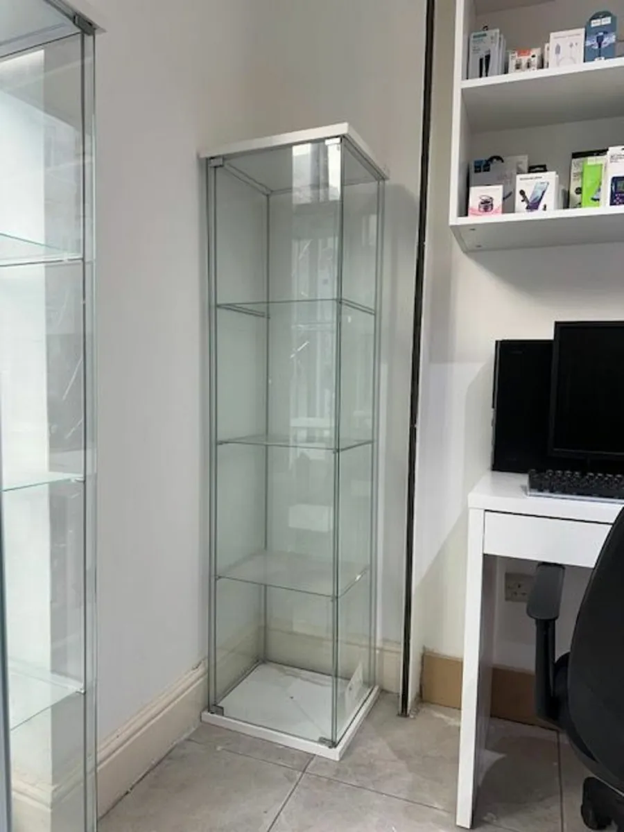 Glass-door cabinet - Image 2