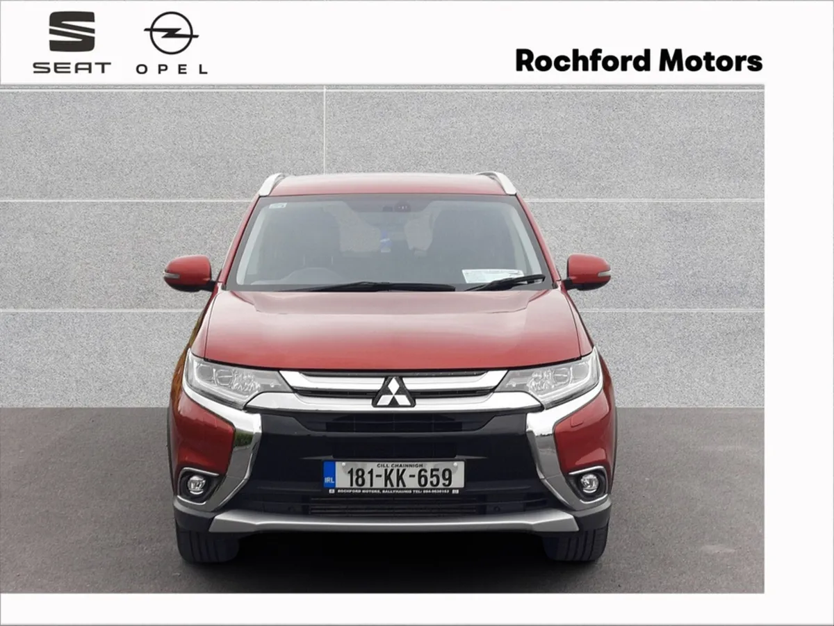 Mitsubishi Outlander Instyle 4WD 6MT 7Seat - Image 2