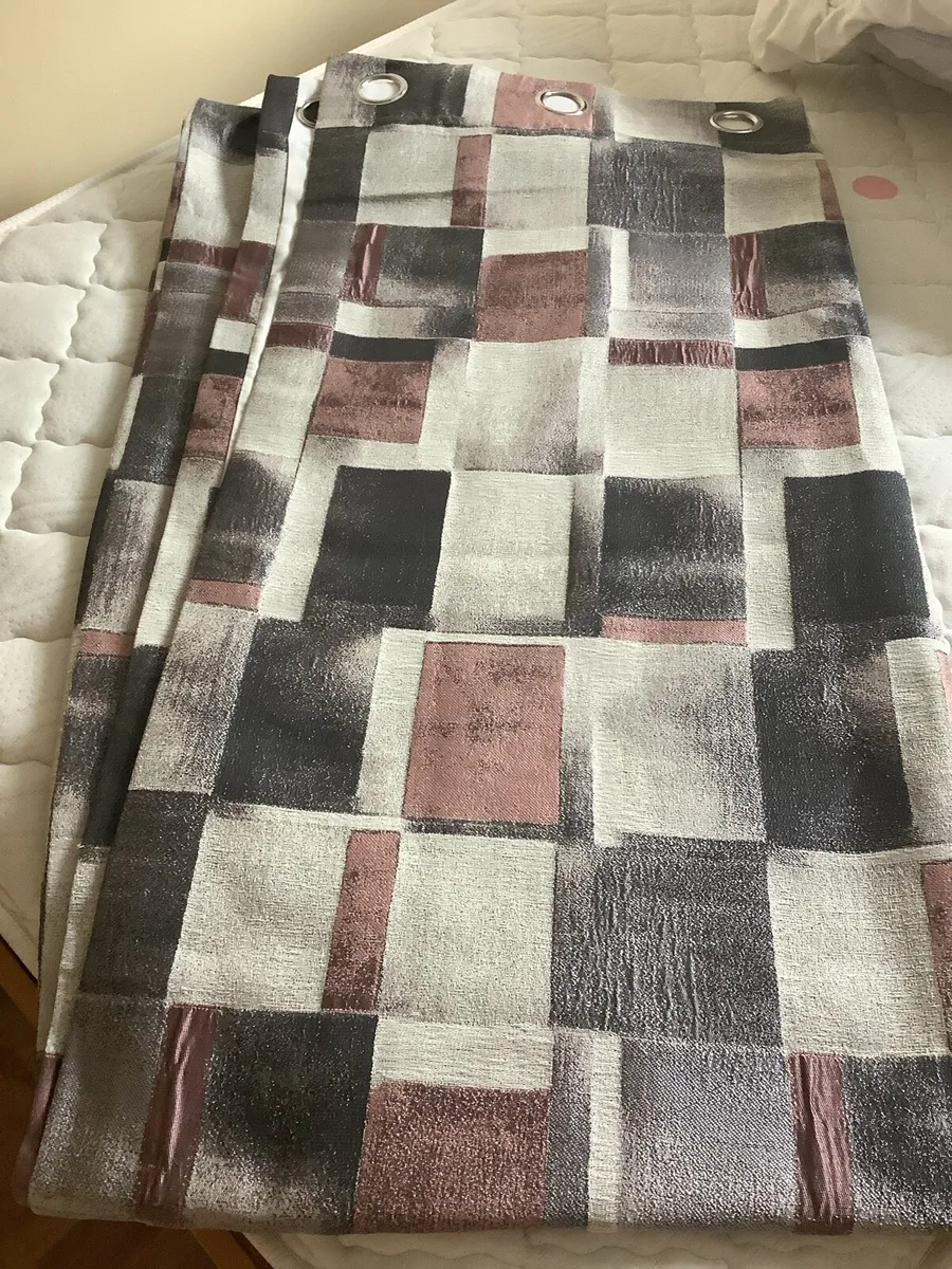 curtains 90 by 90 - Image 1