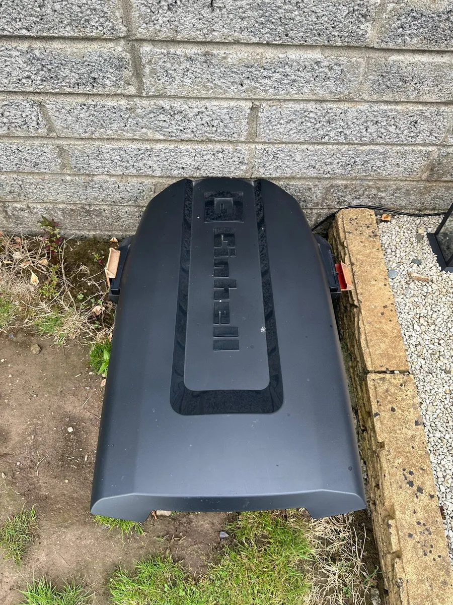 Einhell Robot Garage/Shelter - Image 2