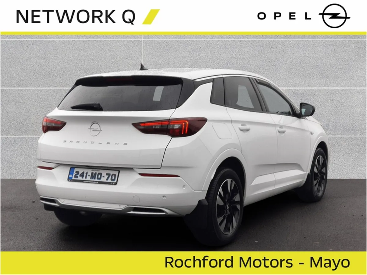 Opel Grandland ELEGANCE 1.2 130PS  Auto - Image 4