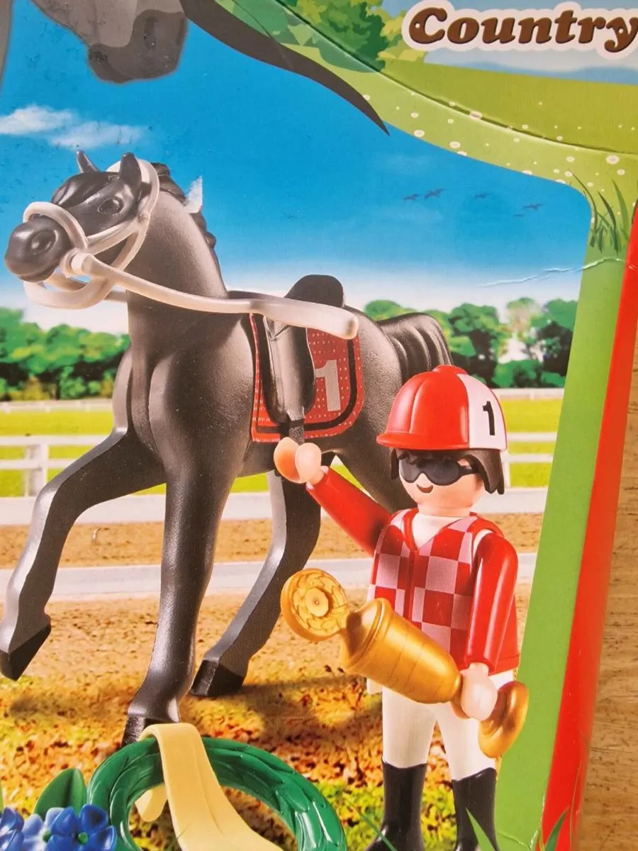PLAYMOBIL  Country 9261 Horse Jockey Rosette - Image 1