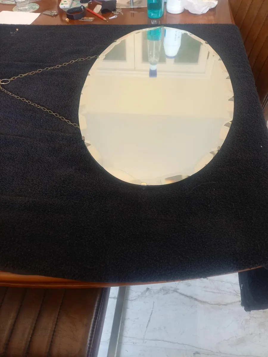 Vintage oval mirror - Image 2