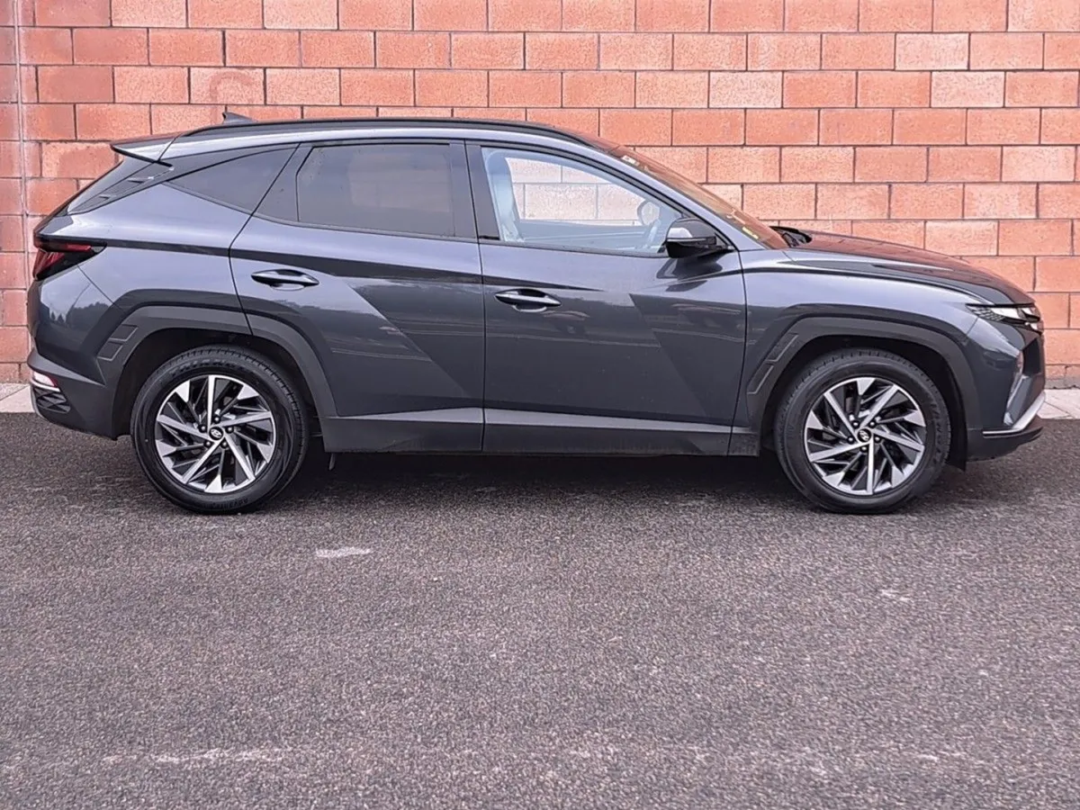 Hyundai Tucson Executive Model 1.6 Diesel. - Image 4