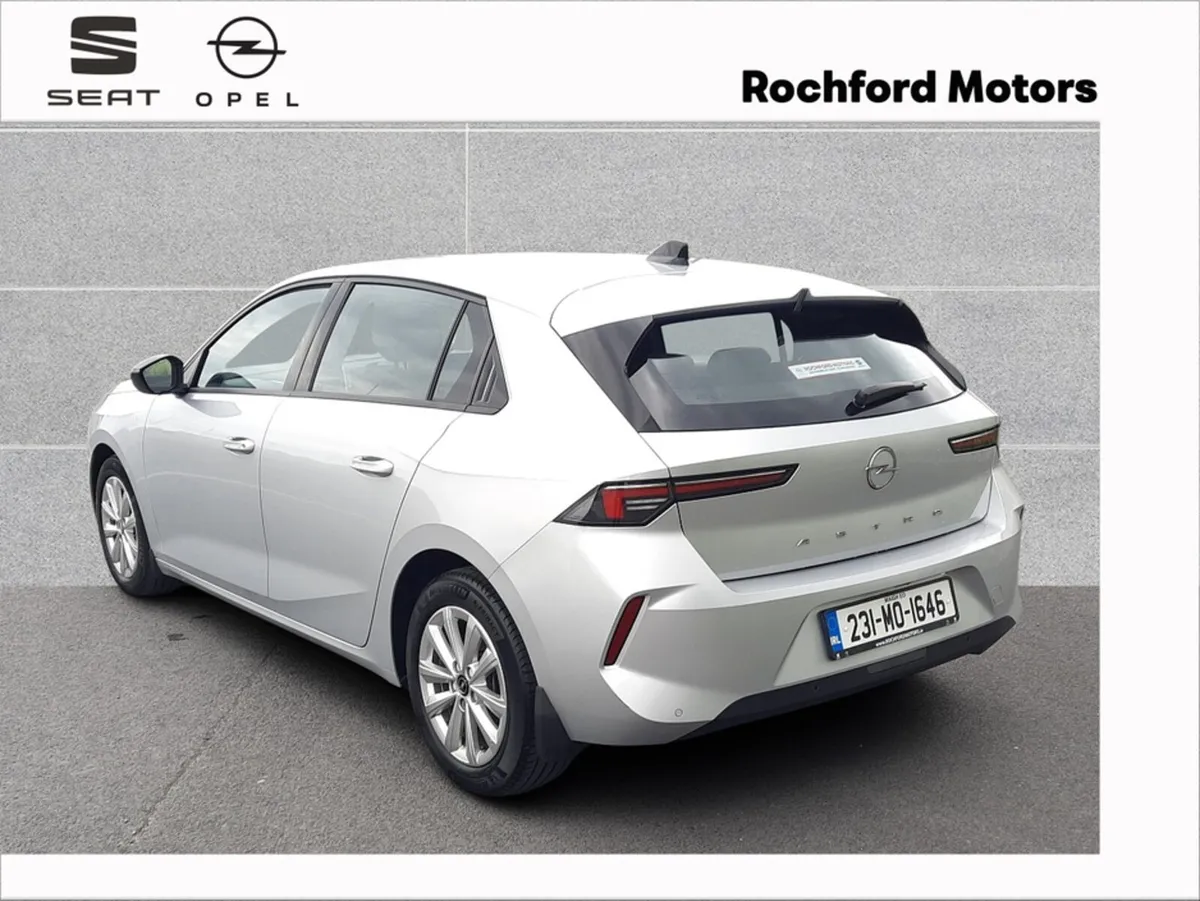 Opel Astra 5 DR HATCH SC 1.2I 110PS PETROL - Image 4