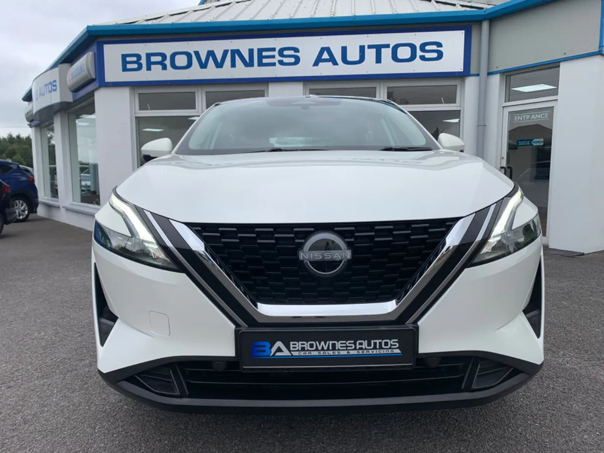 2023 Nissan Qashqai Acenta Premium 1.3L - Image 3