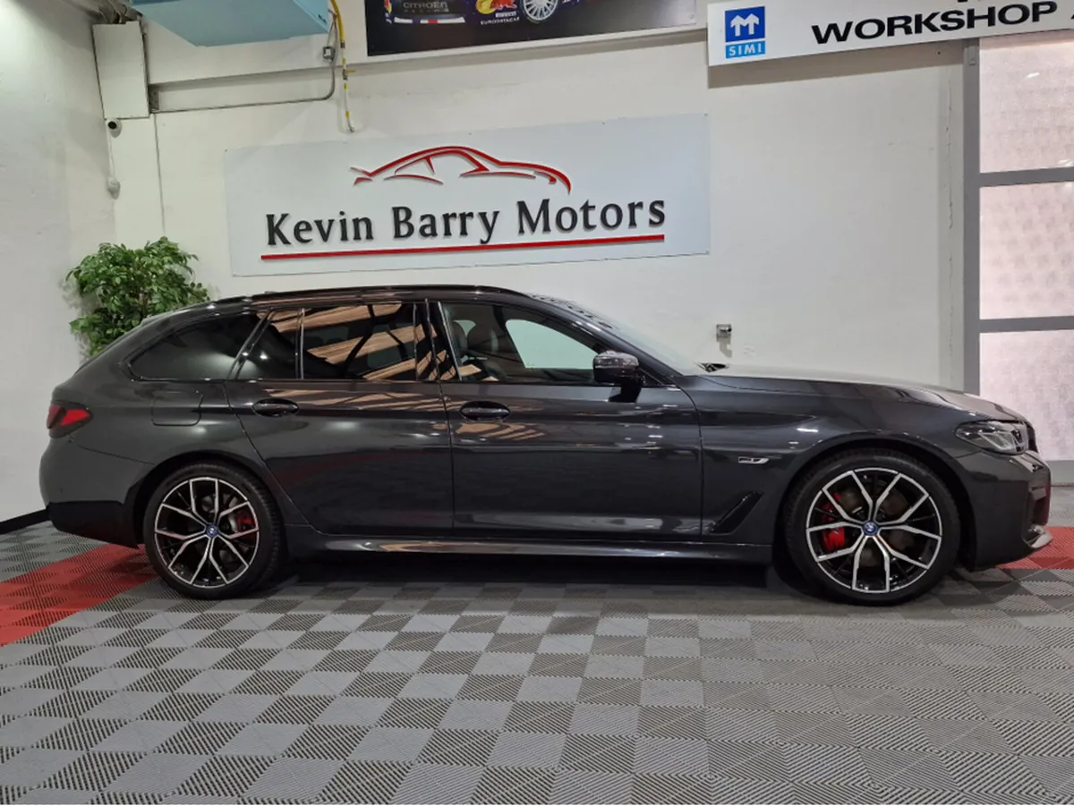 BMW 5-Series **DEPOSIT TAKEN** - Image 4
