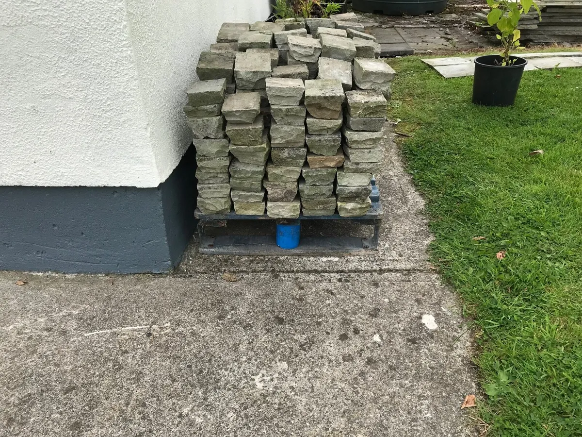 Sandstone Setts - Image 3