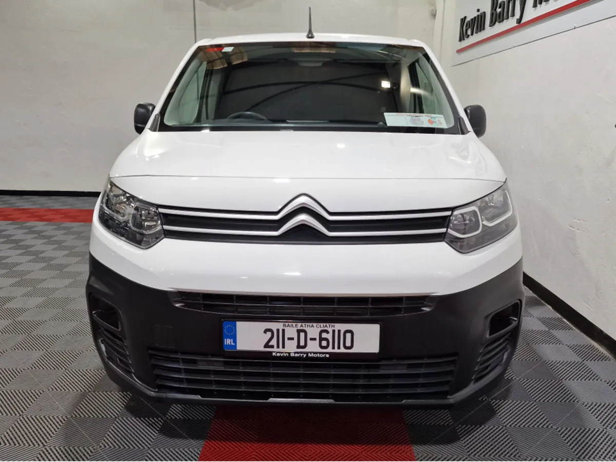 Citroen Berlingo 1.5 BLUEHDi LX (3 SEATER) 75BHP 6 - Image 3
