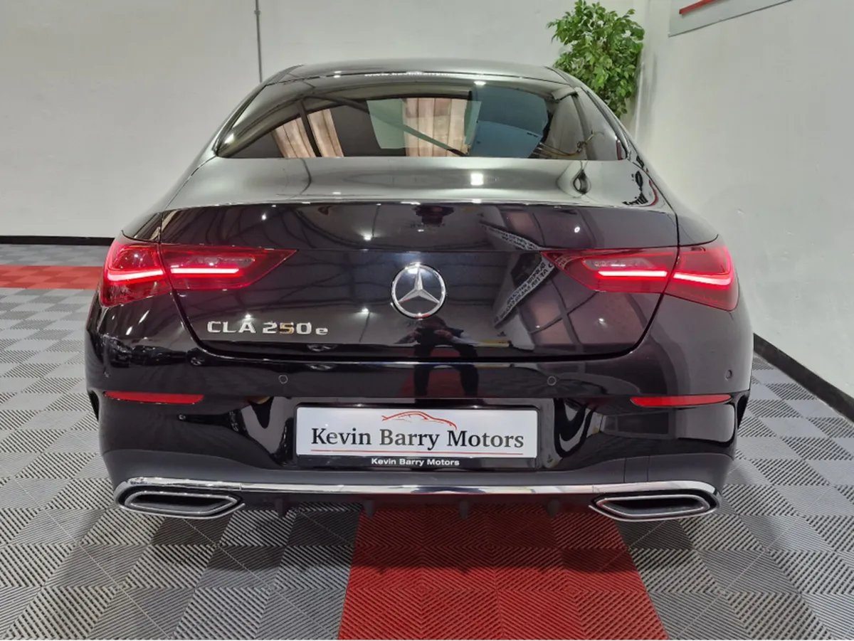 Mercedes-Benz CLA 250E AMG LINE EXECUTIVE (PLUG IN - Image 4