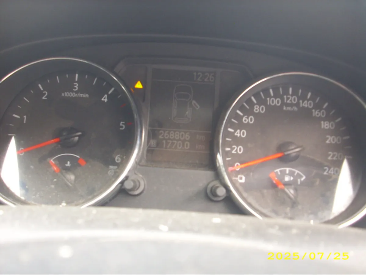 Nissan Qashqai 1.5 XE 5DR - Image 2