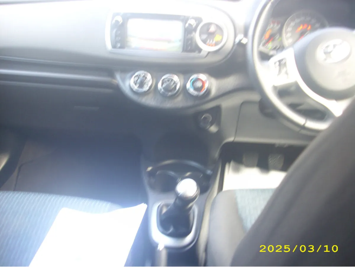 Toyota Yaris 1.0 LUNA 4DR - Image 3