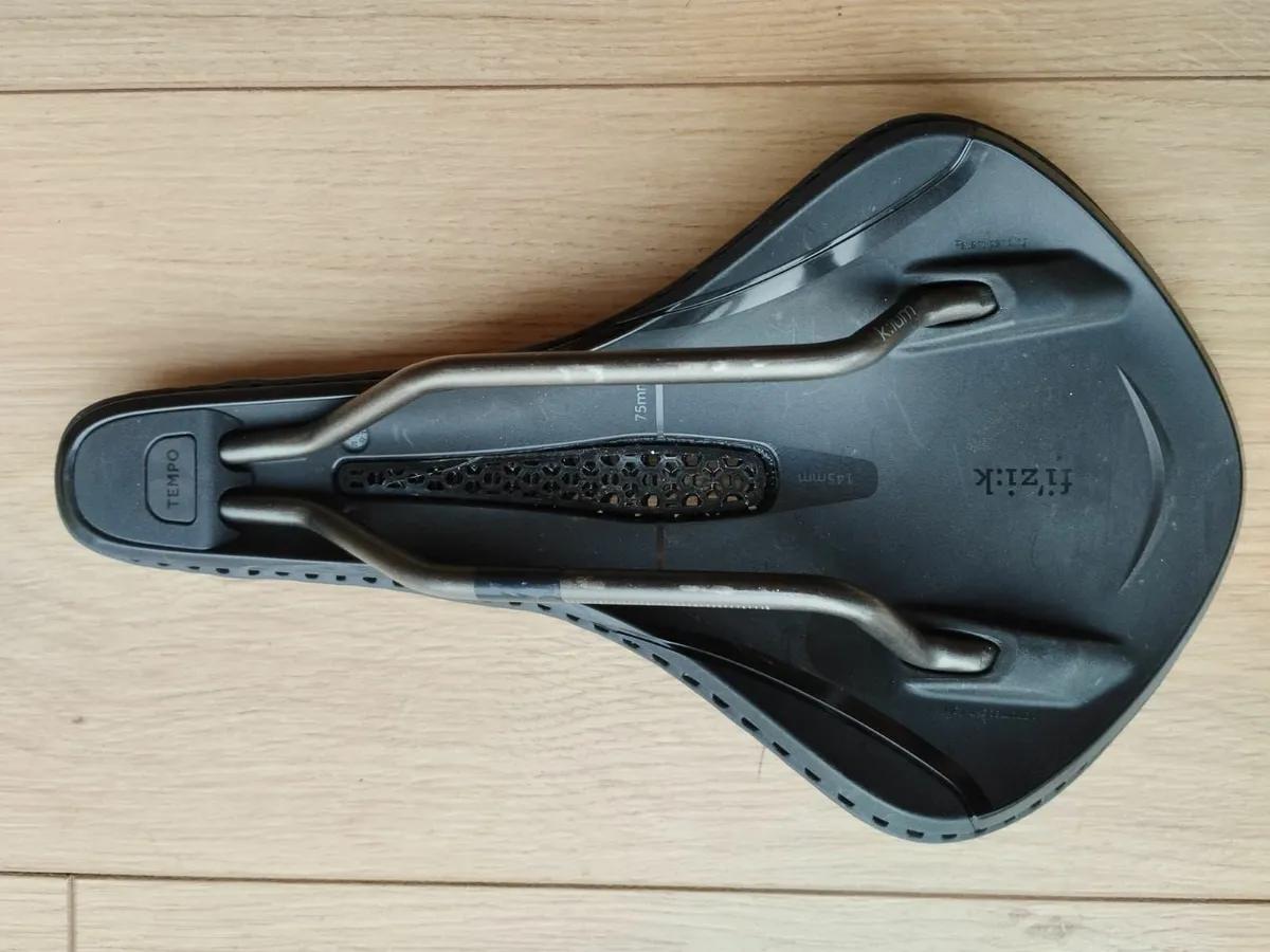 Fizik Aliante R3 Adaptive saddle - Image 2