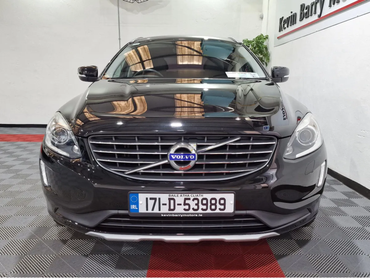 Volvo XC60 2.0 D4 SE LUX NAV 190BHP AUTOMATIC **TO - Image 3