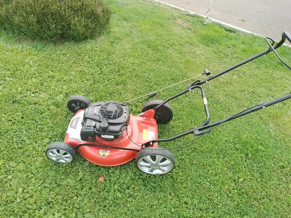 Cobra lawnmower - Image 3