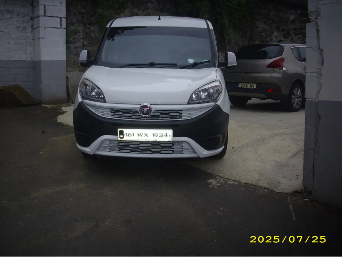 Fiat Doblo CARGO SWB BASE 1.3 90 MJ MJII 3DR - Image 1