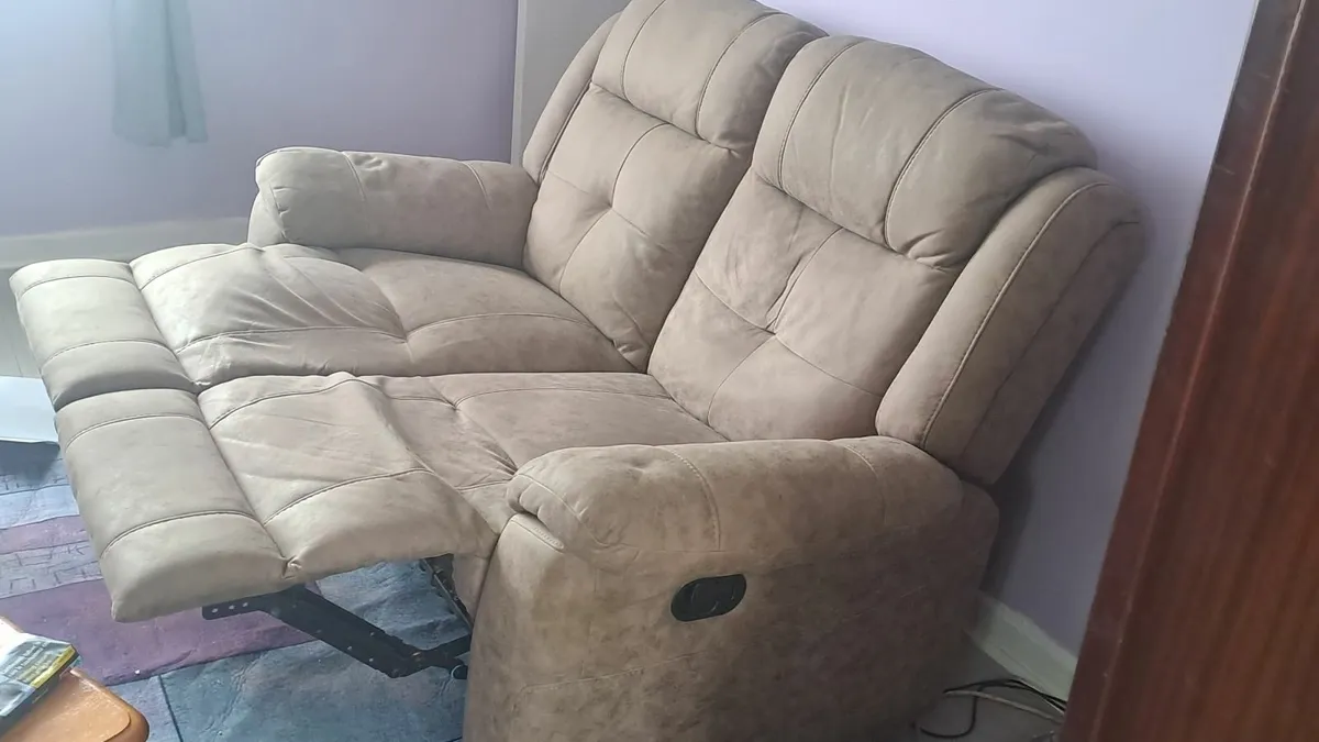 2 seater recliner sofa - Image 3