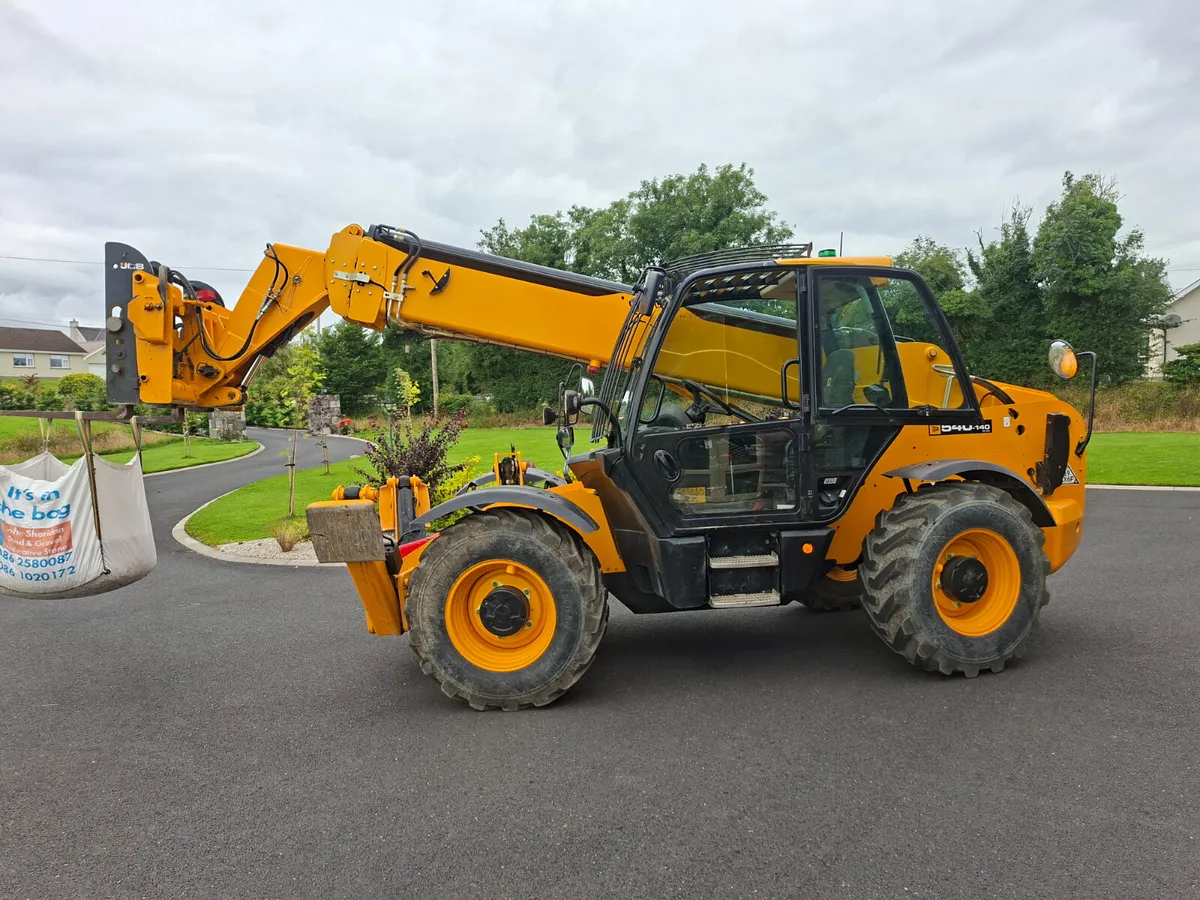 2019 JCB 540 140 Teleporter - Image 1