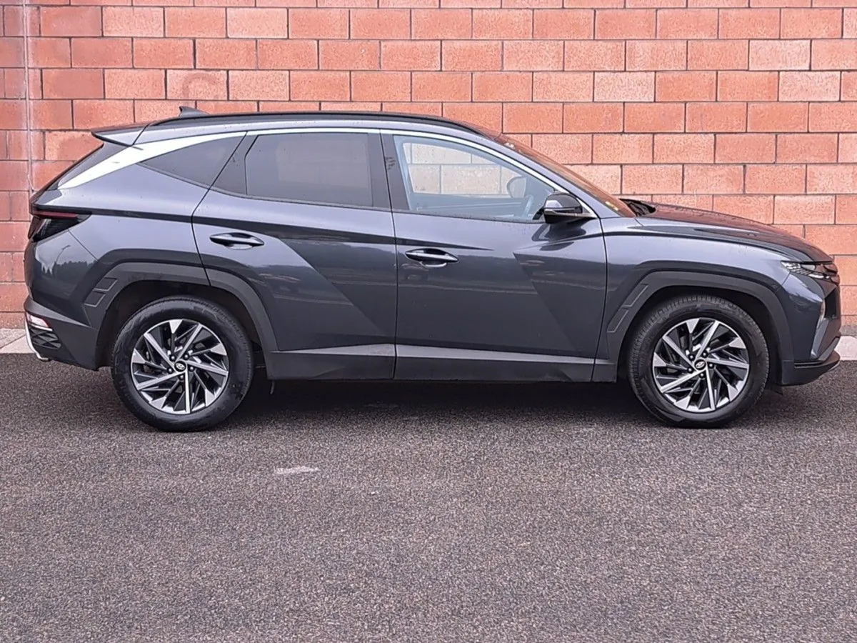 Hyundai Tucson Executive Plus Model 1.6 Diesel. - Image 4