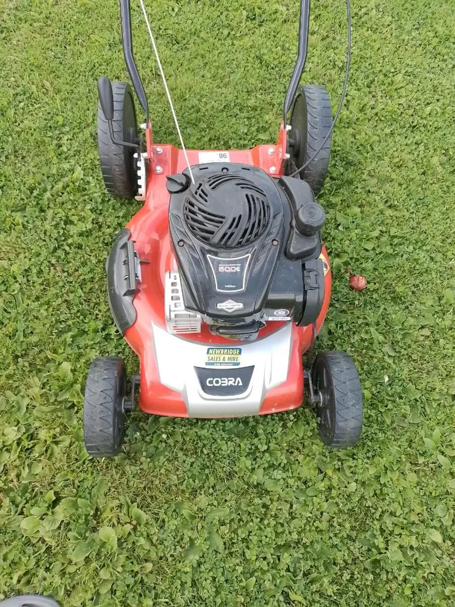 Cobra lawnmower - Image 1