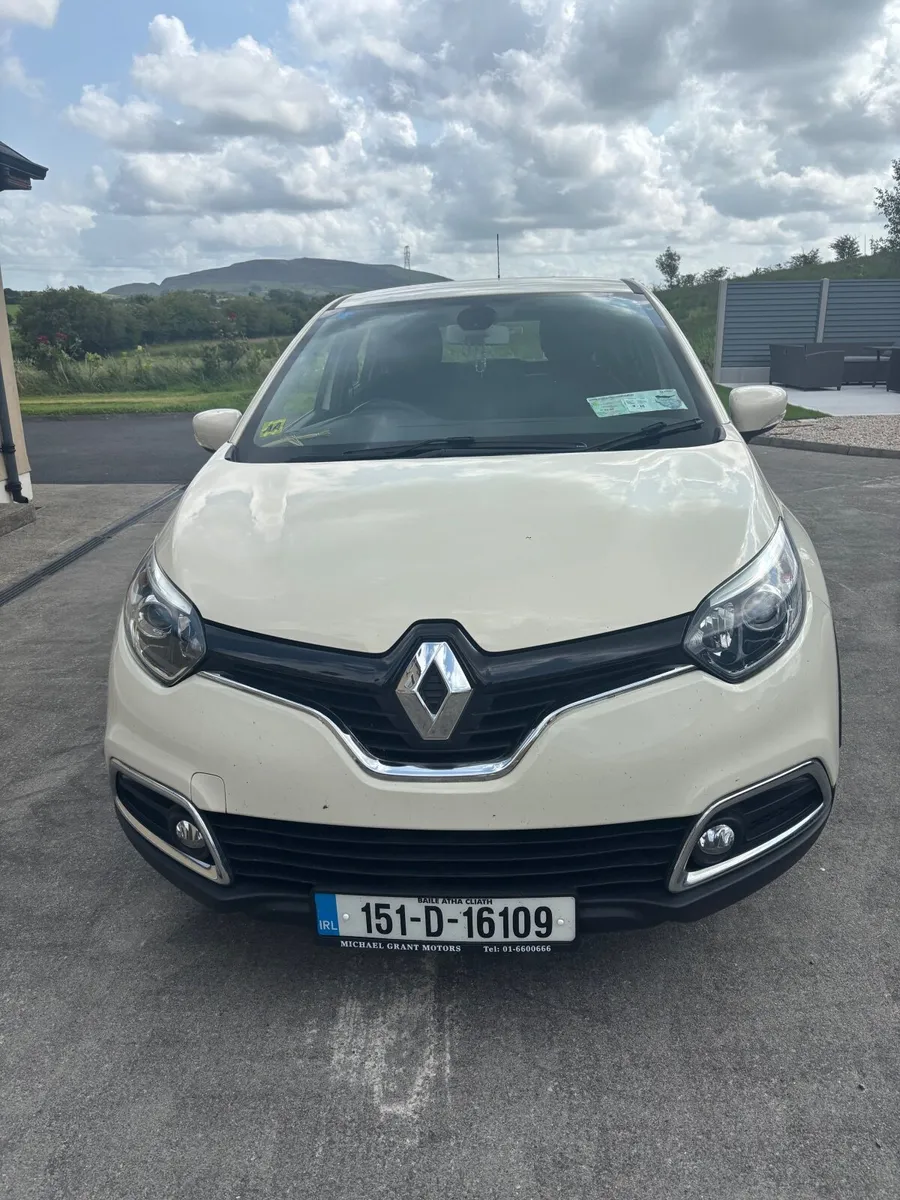Renault Captur 2015. (LOW MILES) - Image 4