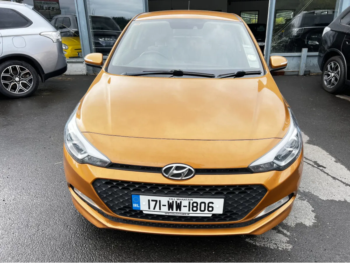 Hyundai i20 1.1 DELUXE 5DR DIESEL - Image 3