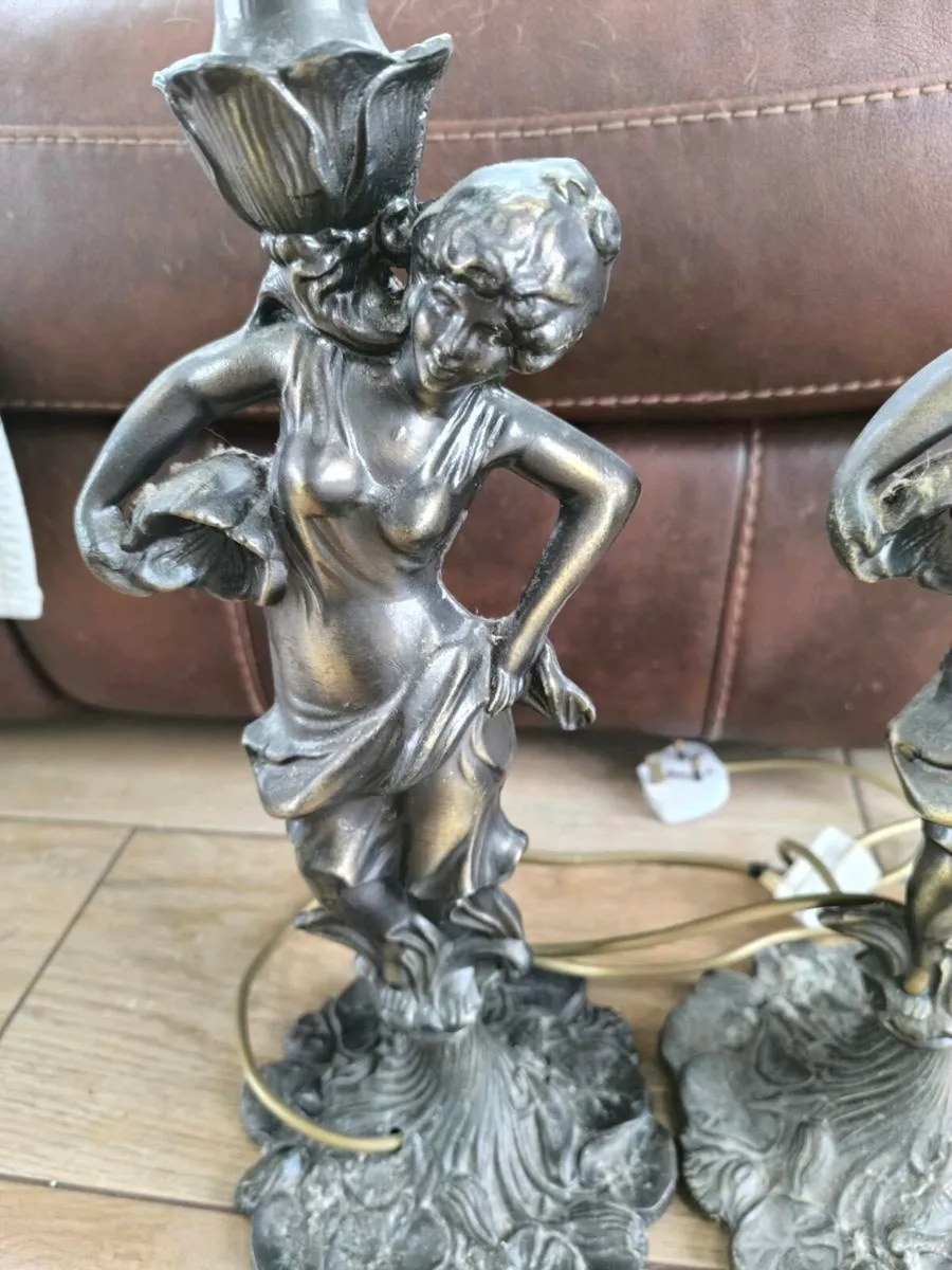 Antique lamps - Image 2