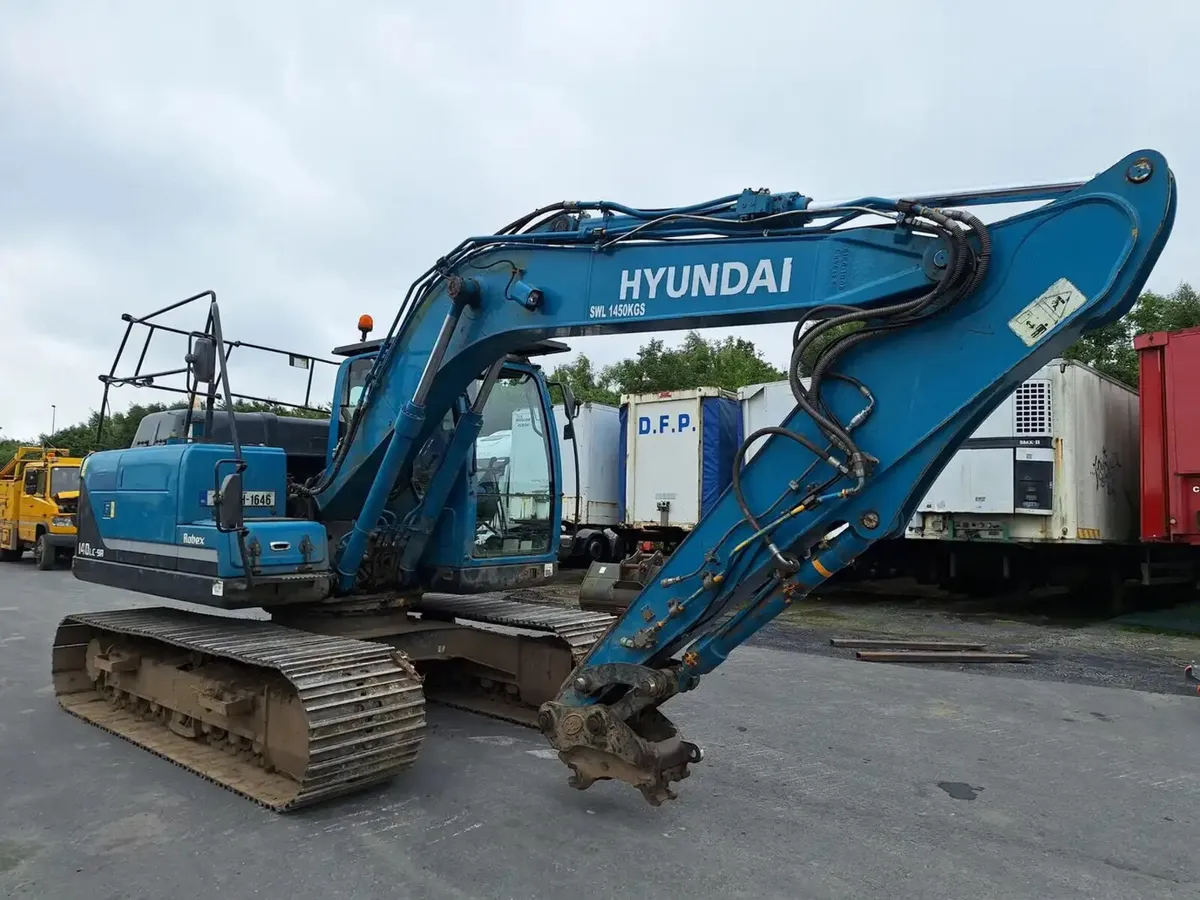 2015 Hyundai 130 Excavator For Auction - Image 2