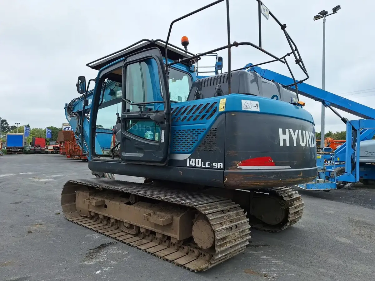 2015 Hyundai 130 Excavator For Auction - Image 4