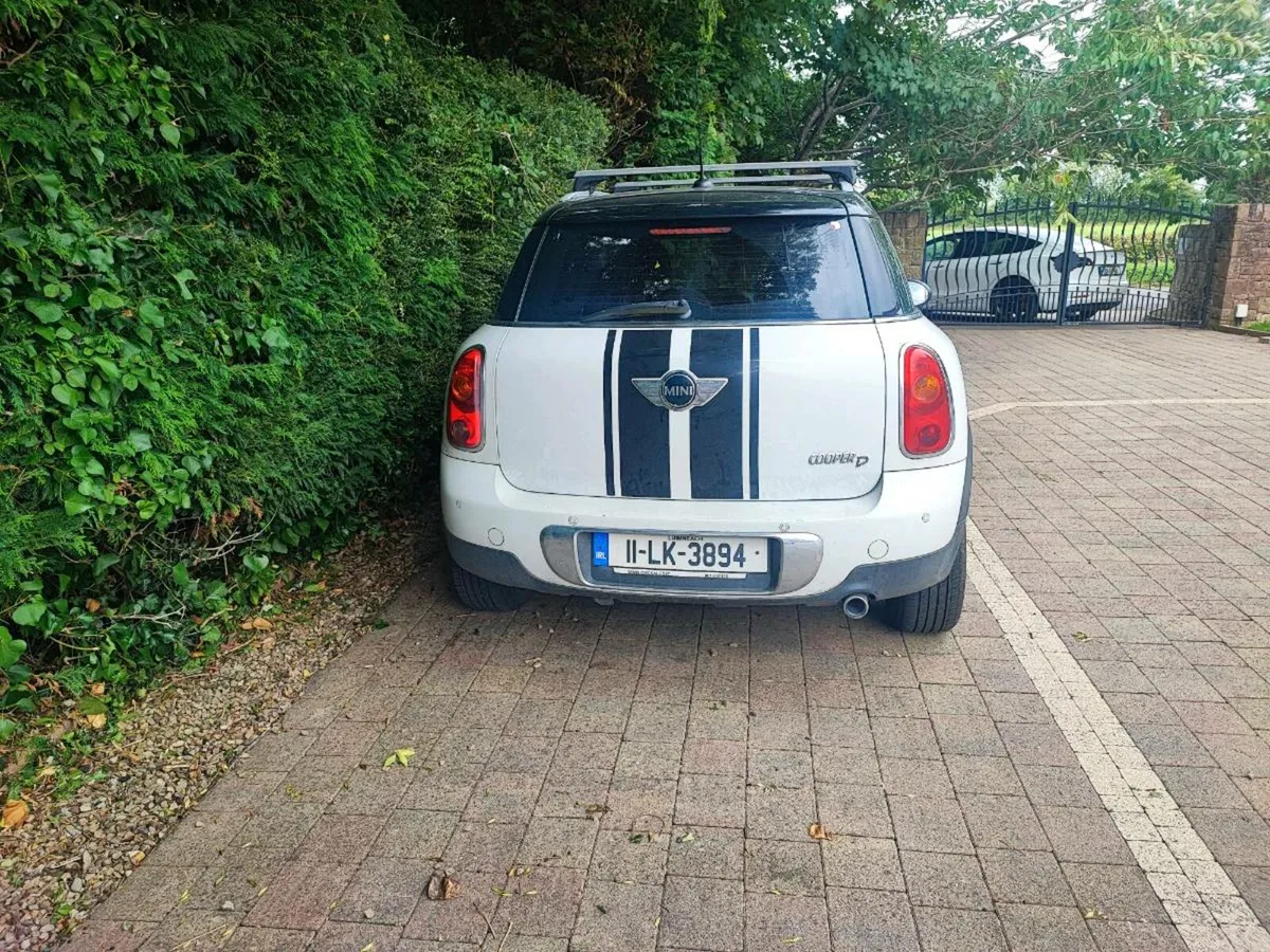 Mini Countryman - Image 2