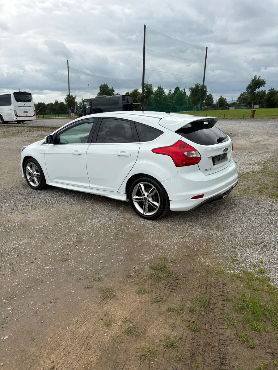 Ford focus zetec s - Image 4
