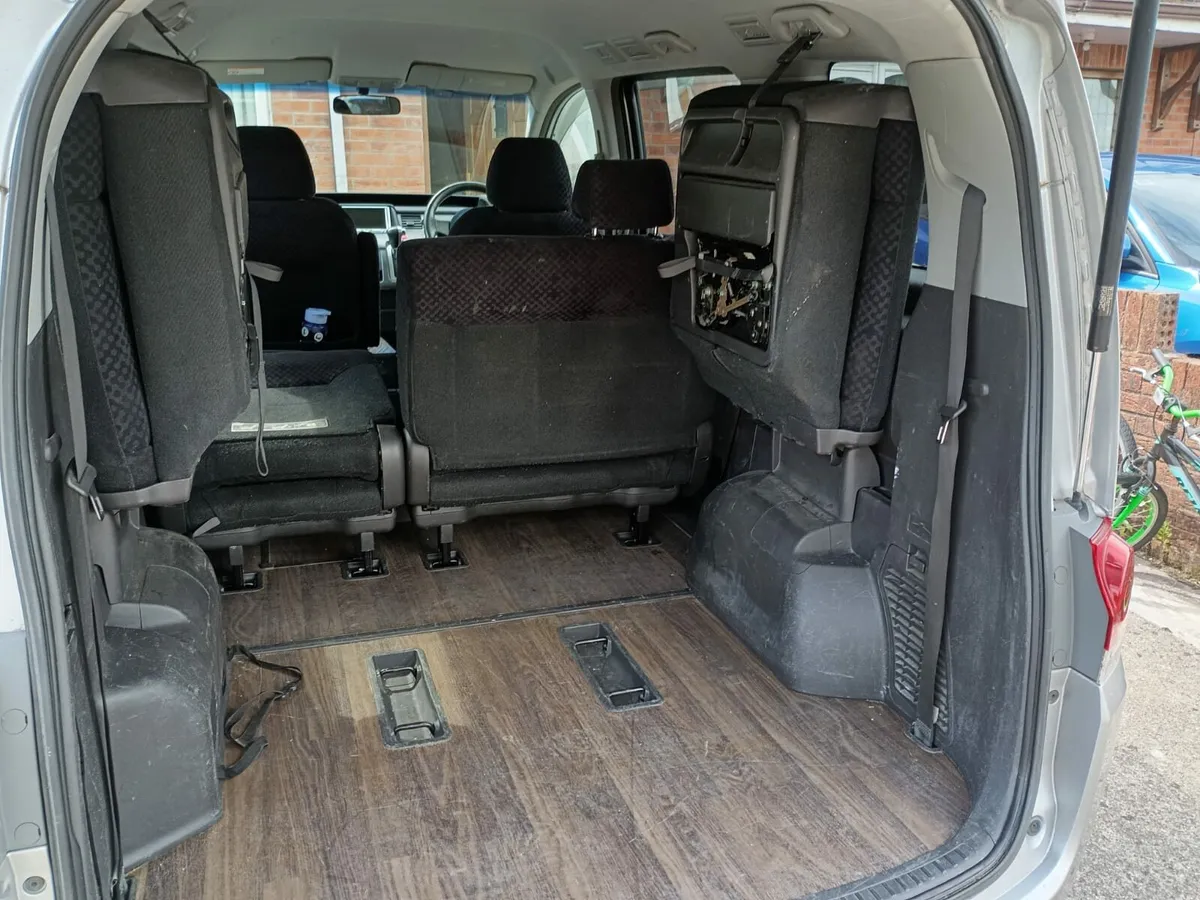 Honda stepwagon - Image 3