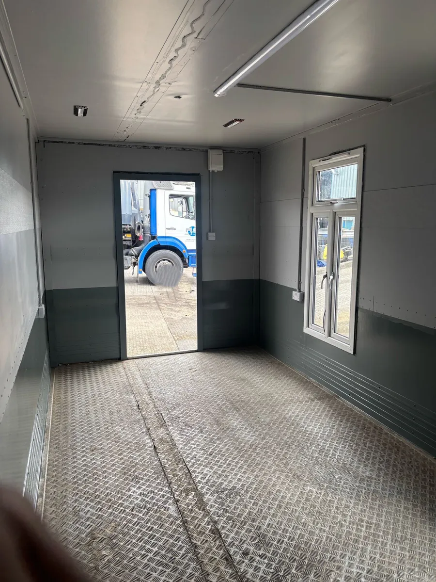 For Sale: Portable Office/Accommodation - Image 2