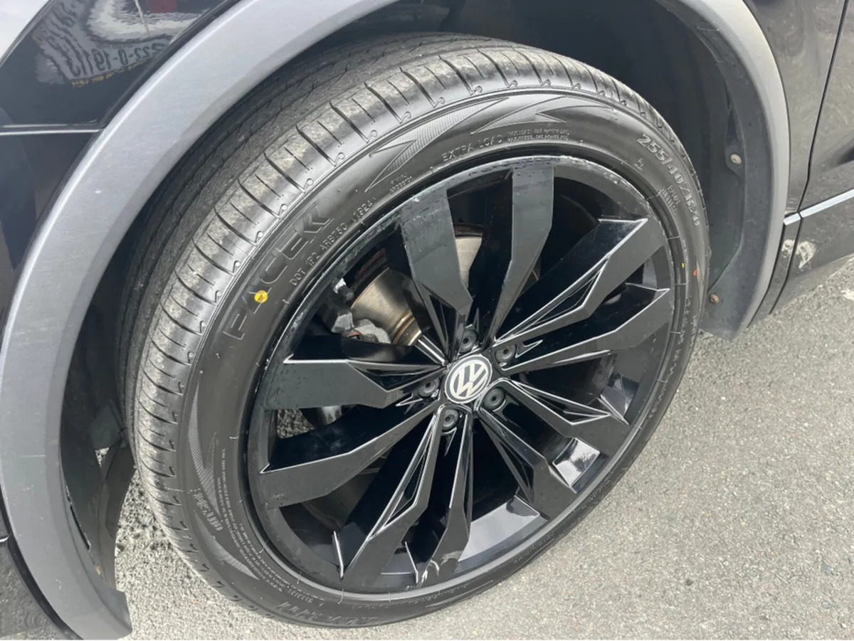 Volkswagen Tiguan R-LINE 2.0 TDI D7F 150HP 5DR AUT - Image 4