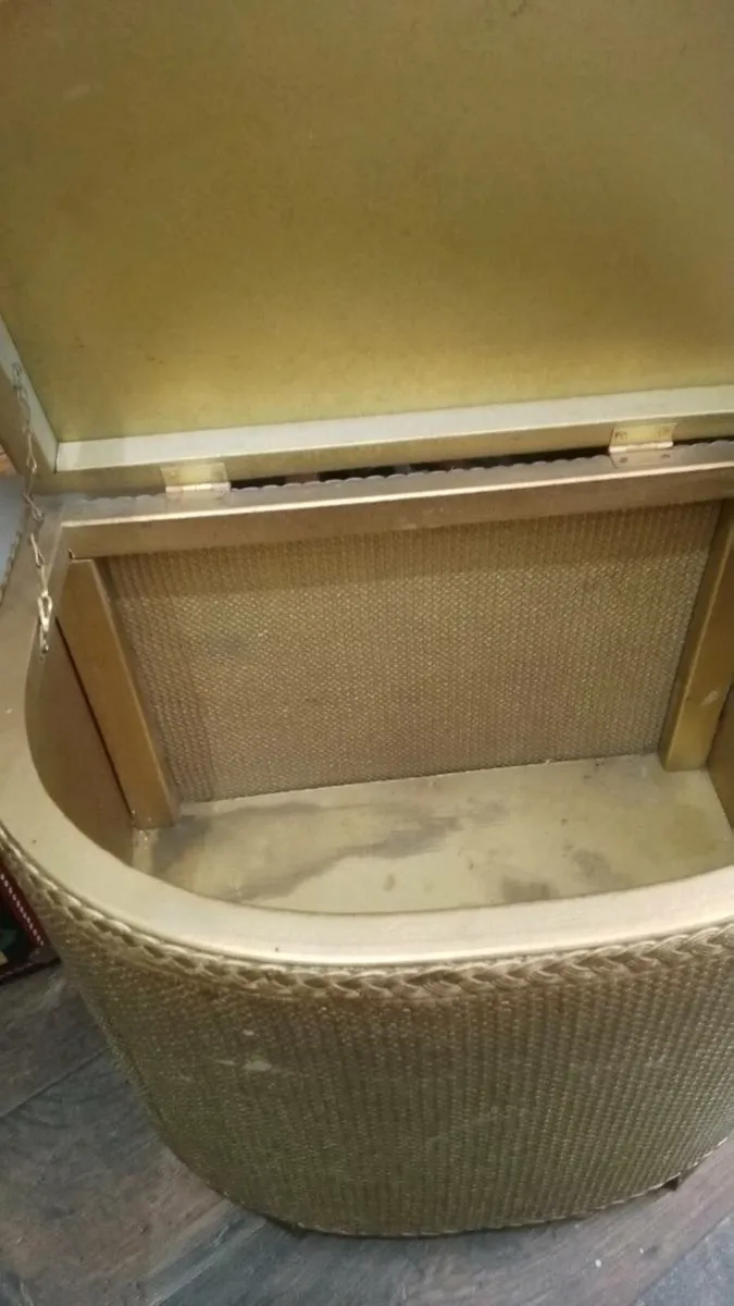 Vintage Lloyd loom style storage box - Image 2