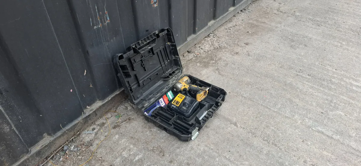 DeWalt Cordless Impact Driver – 18V XR - Image 4