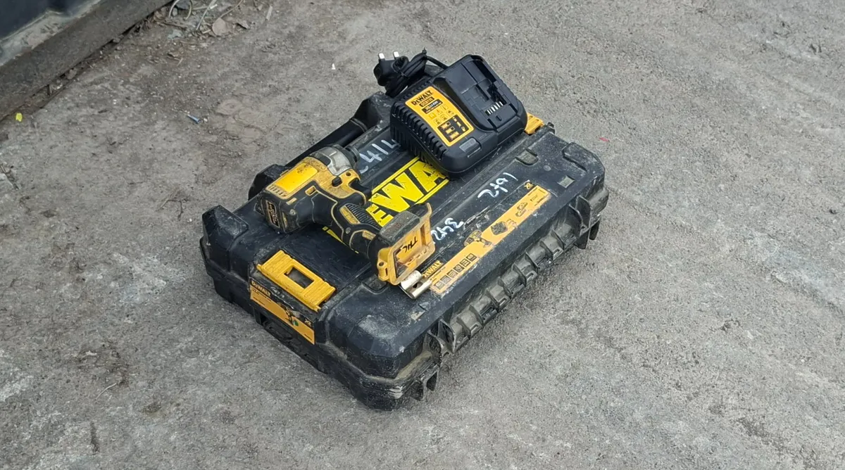 DeWalt Cordless Impact Driver – 18V XR - Image 2