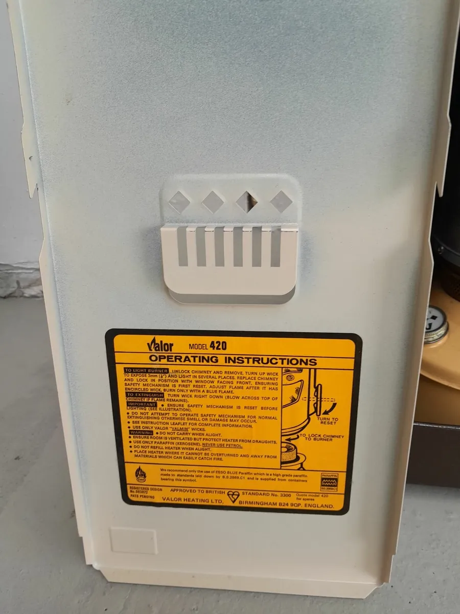 New 1980s oil heater valor 420 - Image 3